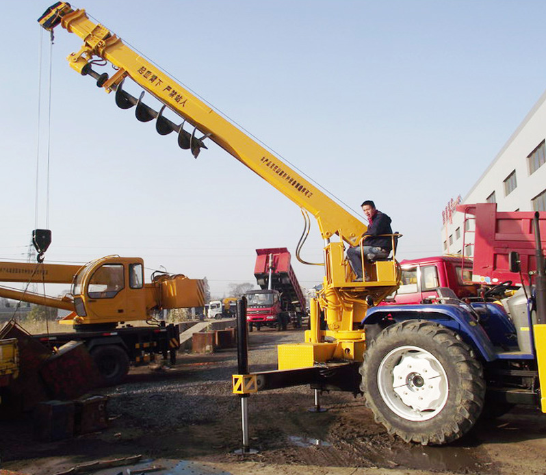 There are several types of lorry cranes