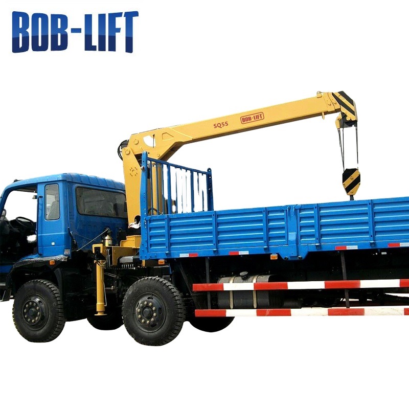 Hydraulic pickup truck crane 5 ton lift working mini pickup crane